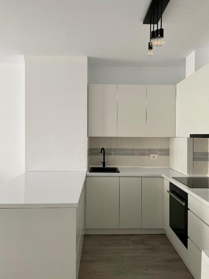 Cozy 1 Bedroom Apartment Gran Varadino Esterno foto
