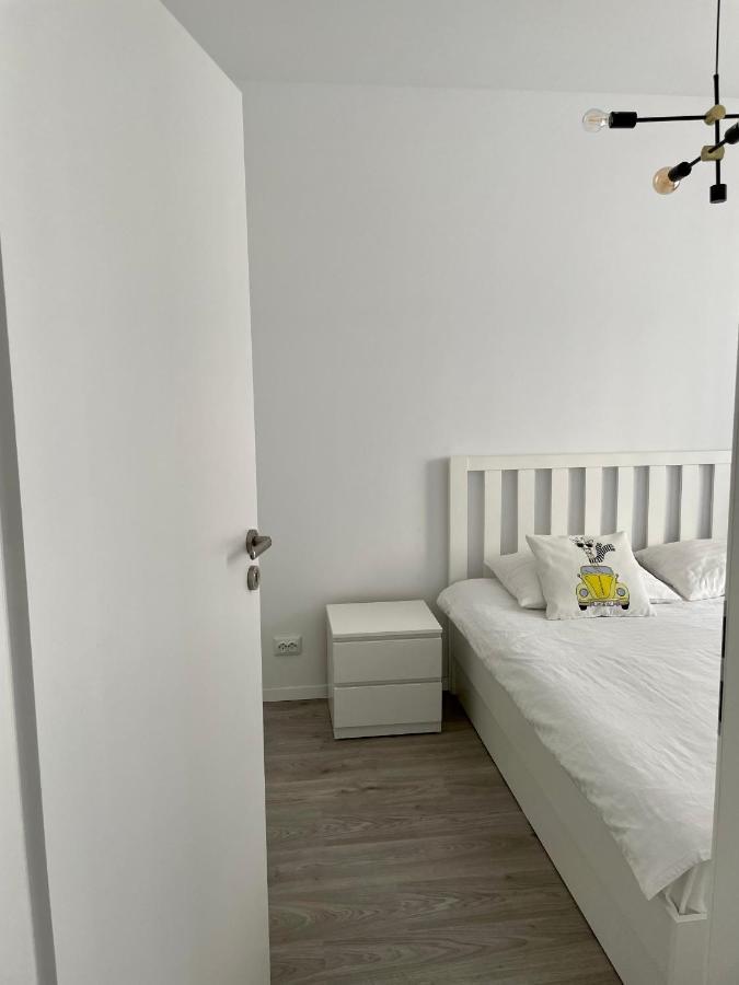 Cozy 1 Bedroom Apartment Gran Varadino Esterno foto